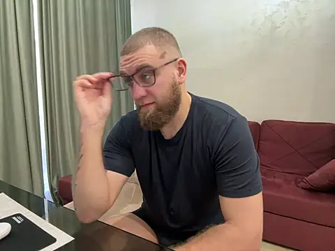 Bear bear  online show from 15, 3, 2025