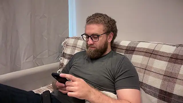 Bear bear  online show from 15, 6, 2026