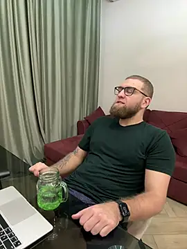 Bear bear  online show from 6, 3, 2025