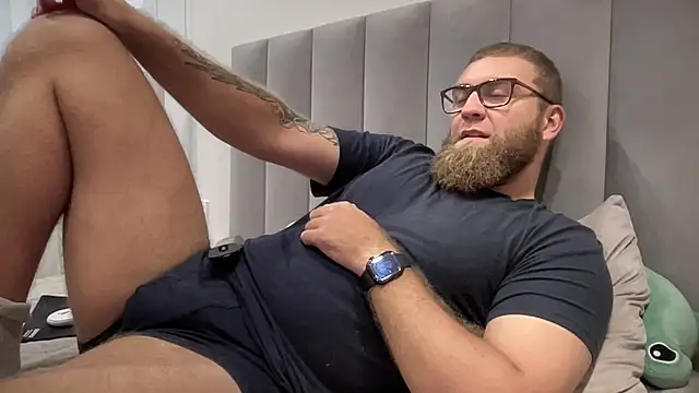 Bear bear  online show from 9, 9, 2025