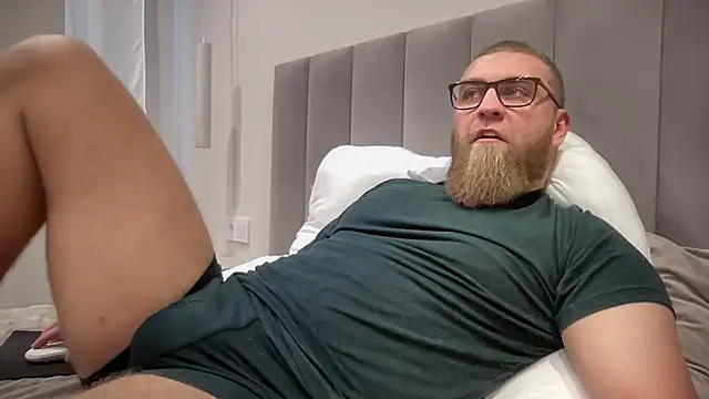 Bear bear  online show from 9, 10, 2025