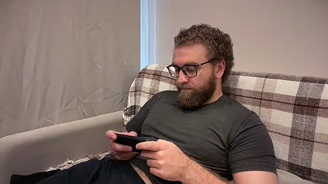Bear bear  online show from 26, 6, 2026