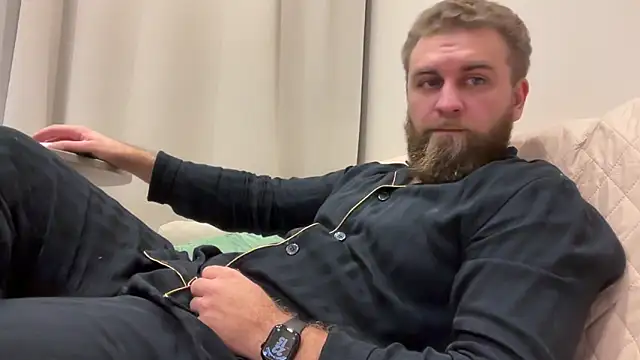 Bear bear  online show from 26, 2, 2026