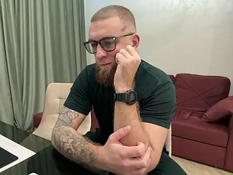 Bear bear  online show from 14, 3, 2025