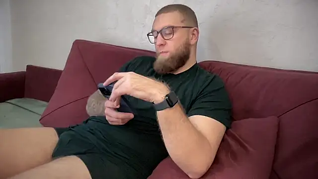 Bear bear  online show from 21, 3, 2025