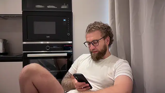 Bear bear  online show from 15, 7, 2026