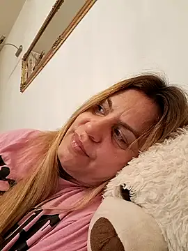 OliviaLewis online show from 20, 2, 2025