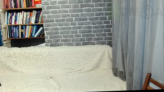 Snapshot of Rainbow_lady chatting on 14, 9, 2025 Rainbow lady online show from 14, 9, 2025