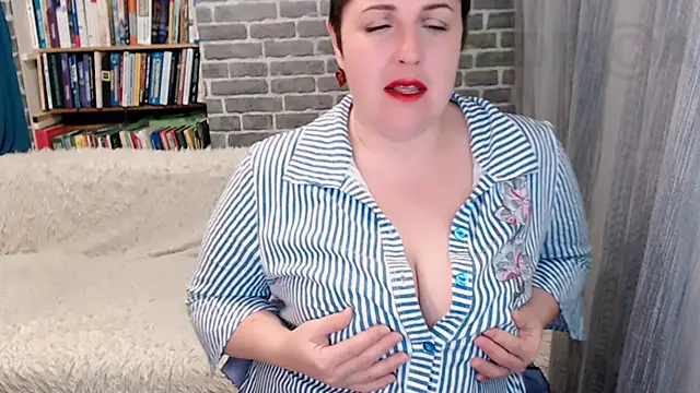 Snapshot of Rainbow_lady chatting on 25, 10, 2025 Rainbow lady online show from 25, 10, 2025