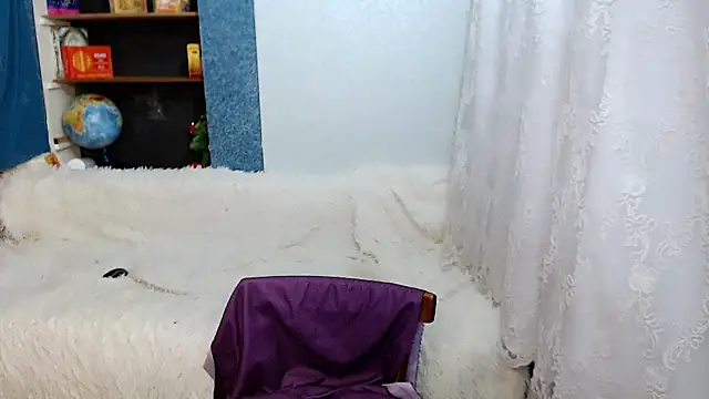 Snapshot of Rainbow_lady chatting on 2, 2, 2025 Rainbow lady online show from 2, 2, 2025