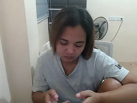 xTheLastVIRGINx online show from 17, 12, 2025