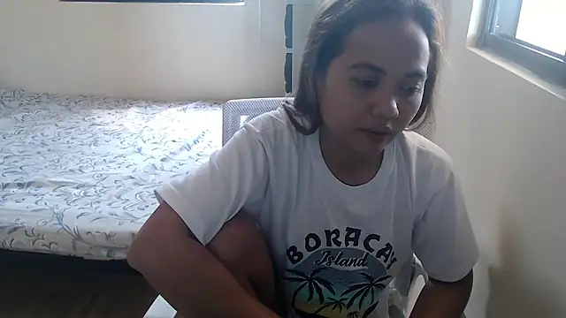 xTheLastVIRGINx online show from 28, 9, 2025