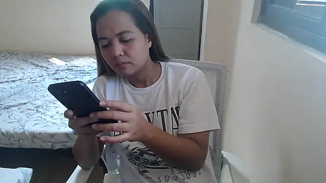 xTheLastVIRGINx online show from 5, 10, 2025