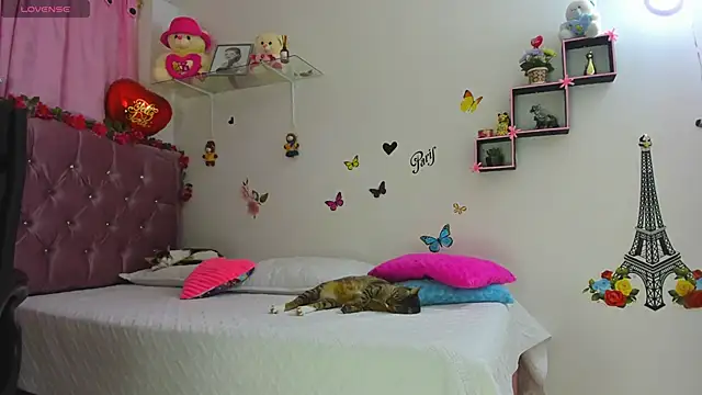 azahara nagi online show from 24, 10, 2025