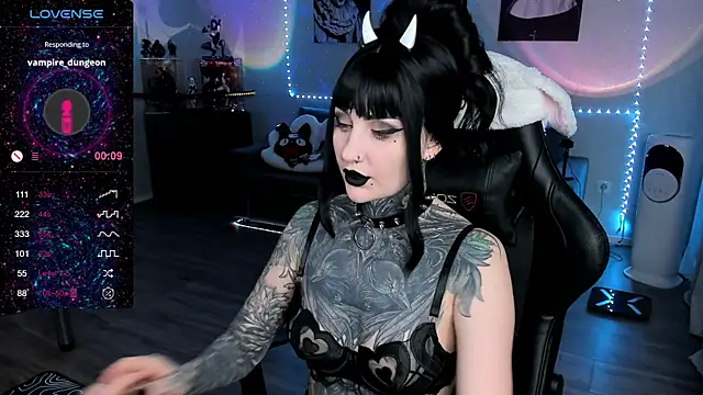 RachelQueen  online show from 22, 2, 2025