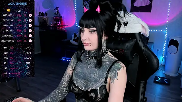 RachelQueen  online show from 23, 2, 2025