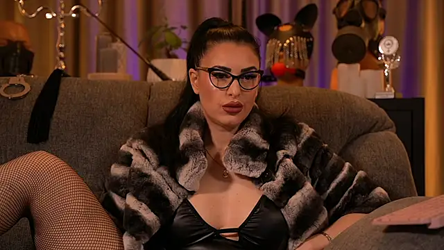 kelly kent online show from 8, 11, 2025