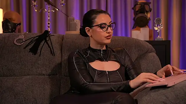 kelly kent online show from 9, 3, 2025