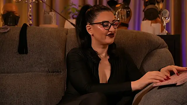 kelly kent online show from 25, 10, 2025