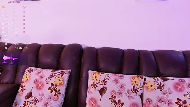 Snapshot of lara_giraldo chatting on 17, 6, 2026 lara giraldo online show from 17, 6, 2026
