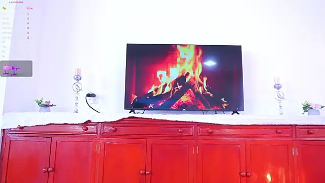 lara giraldo online show from 28, 9, 2025