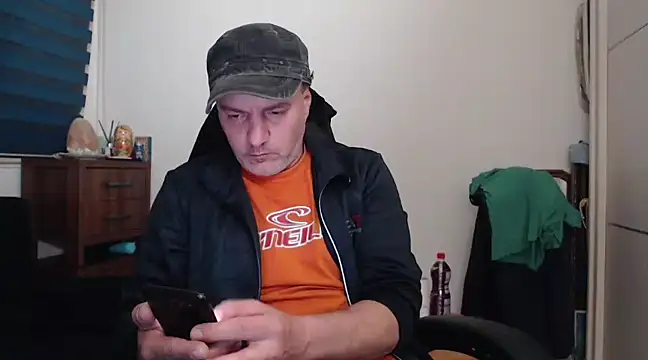 0anal21 online show from 1, 3, 2025