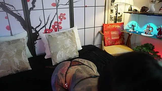 Scarlett collins02 online show from 17, 4, 2026