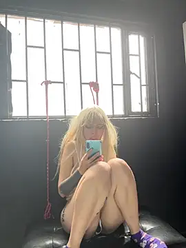 Snapshot of Master_rudeboy chatting on 19, 10, 2025 Master rudeboy online show from 19, 10, 2025