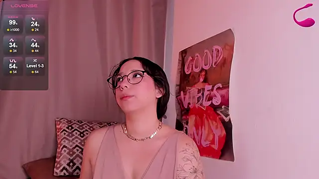 Apartment28 online show from 10, 9, 2025