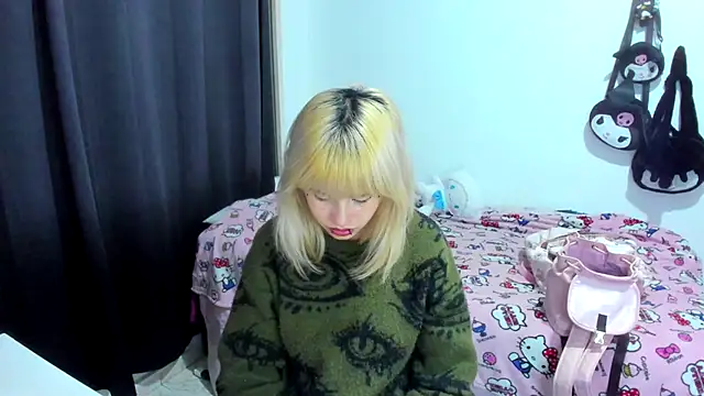 Akane-Mou online show from 28, 11, 2025