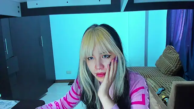 Akane-Mou online show from 2, 2, 2025