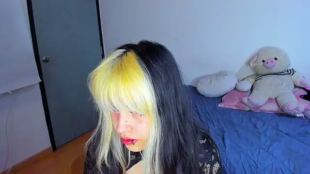 Akane-Mou online show from 22, 2, 2025