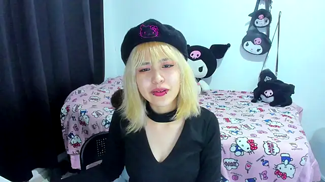 Akane-Mou online show from 7, 11, 2025