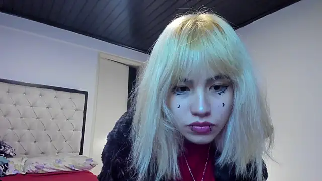 Akane-Mou online show from 18, 10, 2025