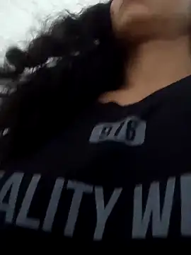 valeriaswang Lucas online show from 2, 4, 2026