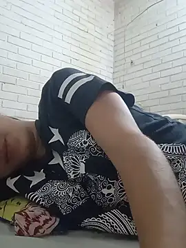 Snapshot of valeriaswang_Lucas chatting on 13, 6, 2026 valeriaswang Lucas online show from 13, 6, 2026