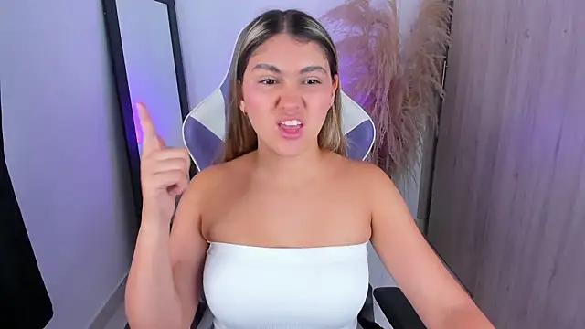 Snapshot of sofia_henaok chatting on 12, 2, 2026 sofia henaok online show from 12, 2, 2026