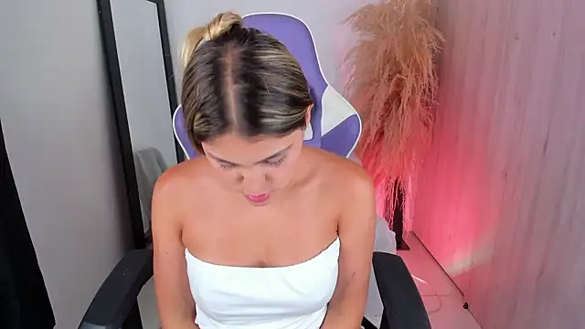 Snapshot of sofia_henaok chatting on 24, 2, 2026 sofia henaok online show from 24, 2, 2026