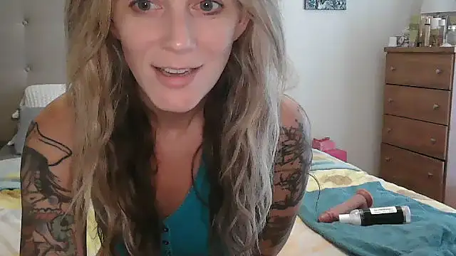 Heyitsmee33 online show from 5, 10, 2025