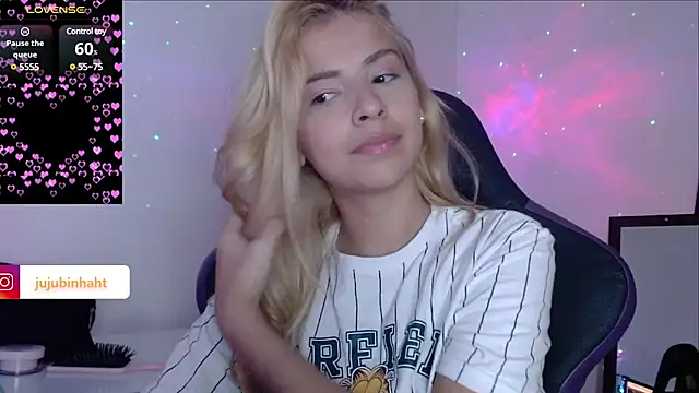 jujubinhahot online show from 18, 3, 2025