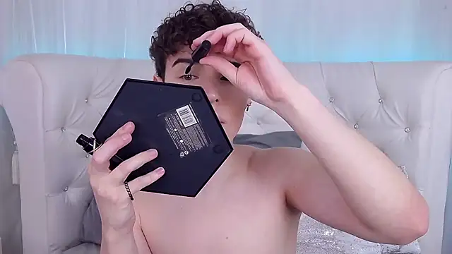 RobbyCharming online show from 12, 11, 2025