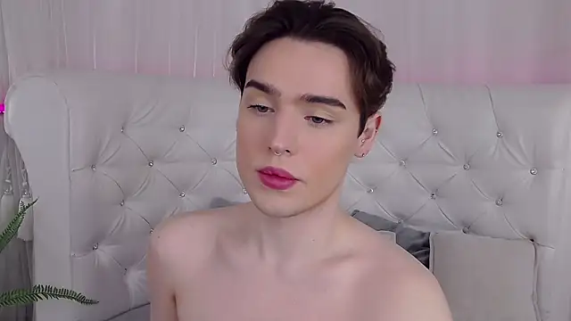 RobbyCharming online show from 12, 4, 2026