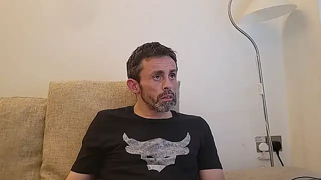 uk-bobbie-uk online show from 16, 11, 2025