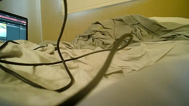 Snapshot of readytorumble97 chatting on 9, 8, 2026 readytorumble97 online show from 9, 8, 2026