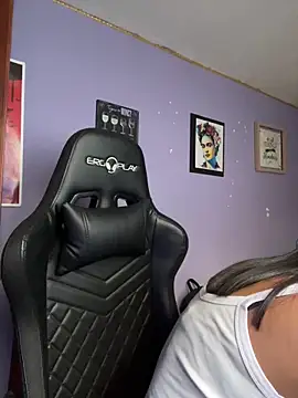 charlotte stevenss  online show from 9, 5, 2026