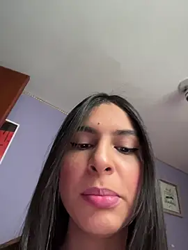 charlotte stevenss  online show from 13, 10, 2025