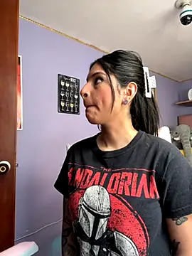 charlotte stevenss  online show from 11, 11, 2025