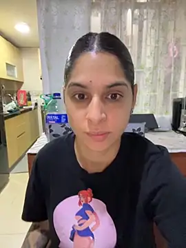 charlotte stevenss  online show from 28, 10, 2025