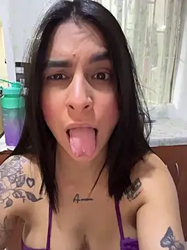 charlotte stevenss  online show from 27, 9, 2025