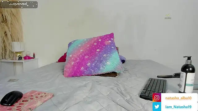 NatashaEgnath online show from 30, 9, 2025